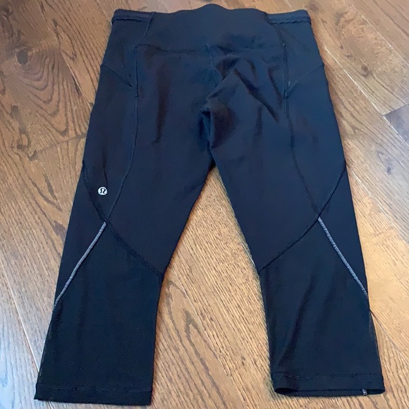 Lululemon Black Crop Mesh Leggings - Picture 3 of 7